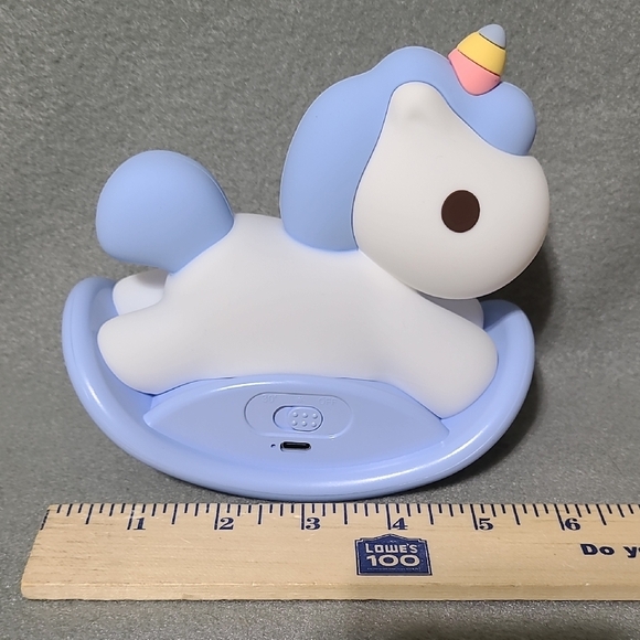 Rainbow Rocking Horse Blue & White Nursery Night Light LED USB Rechargeable NEW - Picture 9 of 11